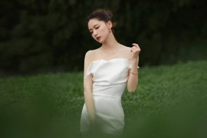 成果 白色裙子 护眼 4k美女壁纸
