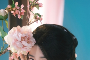 唯美 花 美女卢昱晓4k手机壁纸竖屏