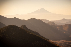 山脉 丘陵 山峰 雾 风景 4k壁纸 3840x2160