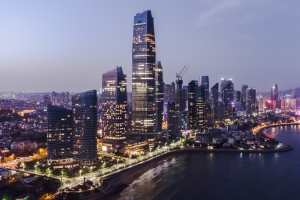 青岛夜景浮山湾前的灯光秀