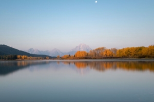 湖 岸 树 山 月亮 风景 4k壁纸 3840x2160