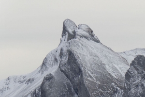 岩石 山 雪 峰 浮雕 自然 4k壁纸 3840x2160