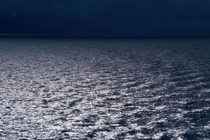 大海 波浪 眩光 波纹 夜间 4k壁纸 3840x2160