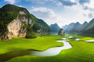 河流山脉风景背景图