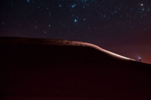 孤独 孤独 沙漠 星空 4k壁纸 3840x2160