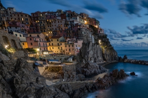 马纳罗拉海边风景3440x1440带鱼屏壁纸