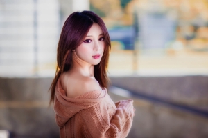 侧影美女4K壁纸