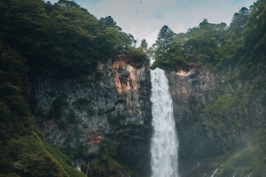 风景 瀑布 悬崖 树木 4k壁纸 3840x2160
