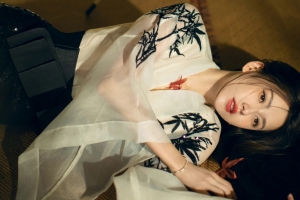 王秋紫 秋意 唯美 4k 美女 壁纸