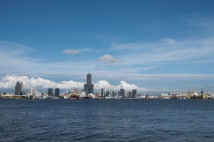 建筑 摩天大楼 海 云 城市 4k壁纸 3840x2160