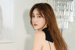汶汶 美女侧脸侧面4k壁纸