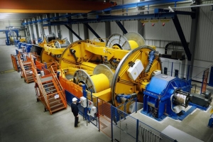 机械工厂的流水线