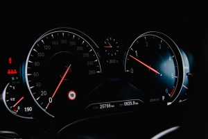 速度表 速度 箭头 数字 汽车 4k壁纸 3840x2160