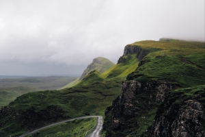 道路 登山者照片 4K风景壁纸