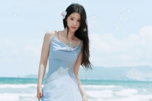 海边蓝色裙子美女王楚然 4K壁纸 3840x2400