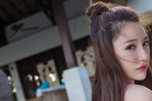 刘奕宁 美女回头3440x1440壁纸