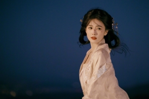 白鹿my回头唯美古风4K美女壁纸