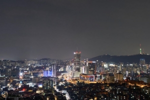 城市 灯光 夜晚 山 4k壁纸 3840x2160