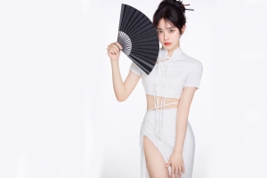 小姐姐 扇子 美女 白色裙子4k美女壁纸3840x2160