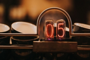 灯 数字 辉光 设备 4k壁纸 3840x2160
