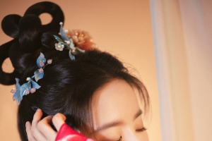 梦华录 刘亦菲 唯美闭眼 红色古装衣服4k手机壁纸图片