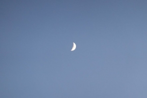 月 天空 晚上 极简主义 4k壁纸 3840x2160