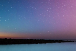 紫色渐变星空文艺背景图