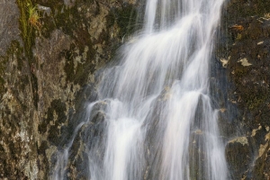 瀑布 水 溪流 岩石 4k壁纸 3840x2160