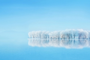 冬天 雪景 湖水 树林 倒影 华为内置风景4K壁纸
