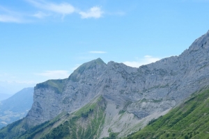 山脉 斜坡 草地 自然 树木 4k壁纸 3840x2160