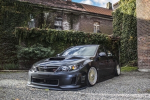  subaru impreza subaru 汽车 黑色 4k壁纸 3840x2160