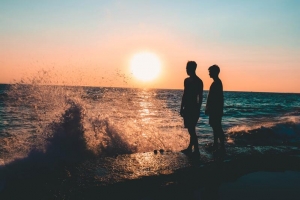 唯美海边夕阳西下