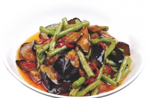 红烧茄子炒豇豆