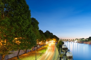 法国巴黎城市夜景,河流,埃菲尔铁塔3440x1440壁纸