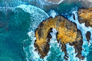 岩石 冲浪 鸟瞰图 海浪 海洋 海岸 4k壁纸 3840x2160