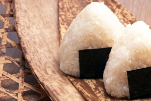 日系清新文艺饮食文化美食饭团三角饭团背景