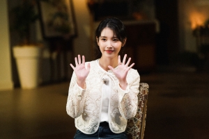 可爱美女李知恩4K桌面壁纸