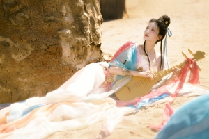 王楚然敦煌神女 琵琶 唯美高清 5K美女壁纸