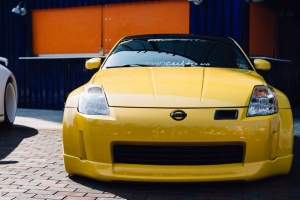 日产350z 黄色 跑车 前视图 调谐 4k壁纸 3840x2160