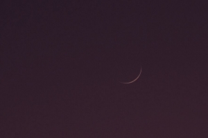 月亮 天空 夜晚 极简主义 4k壁纸 3840x2160