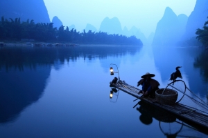 山水风景 竹排 河水 4k风景壁纸