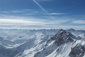 高山 阿尔高4K风景壁纸