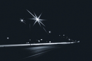 灯光 夜晚 道路 运动 4k壁纸 3840x2160