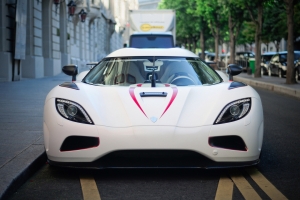 科尼赛克AGERA R 白色超级跑车高清图片