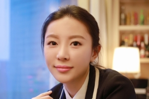 慕羽茜 学生制服美女4K壁纸
