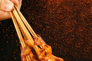 美味烤整条鱿鱼