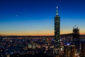 城市 摩天大楼 建筑物 鸟瞰图 黄昏 深色 4k壁纸 3840x2160