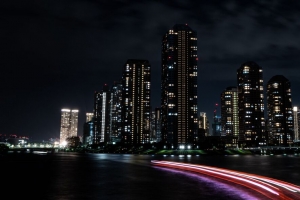 夜城 建筑 建筑 灯光 黑暗 海岸 4k壁纸 3840x2160