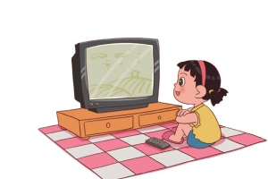 小女孩看电视