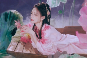 李一桐 荷花 古风 4K美女壁纸3840x2400